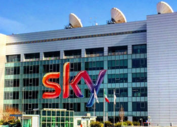 Boom! Comcast mette in vendita Sky Italia