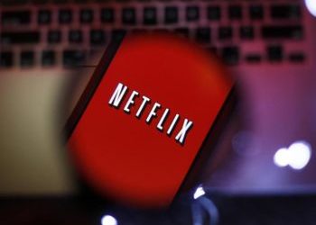 Netflix, condividere l’abbonamento è legale? Cosa c’è da sapere