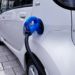 Caro carburante: come risparmiare e confronto con auto elettriche
