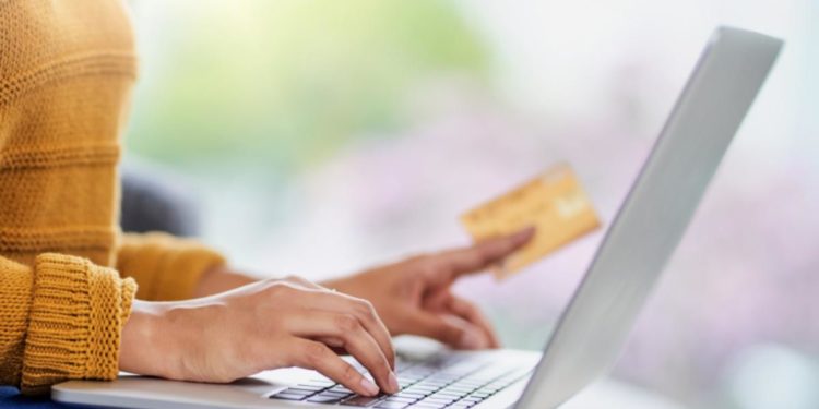 Shopping online, crescono i dati in Italia. Perché gli utenti si affidano al web