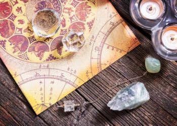 Consulenza astrologica per businessman, un settore in crescita