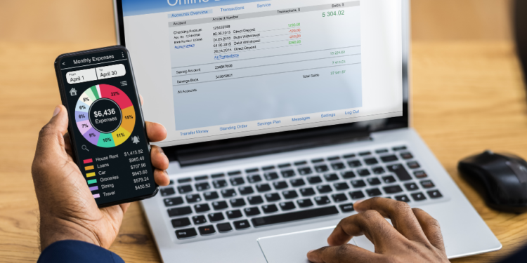 Conto Corrente: aumentano i costi fissi ma con le banche online il canone si riduce (-8%)