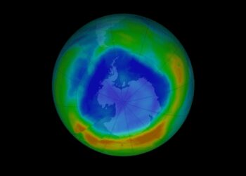 Scienziati del MIT rilevano una “impronta” umana nell’aumento dell’ozono nella troposfera superiore
