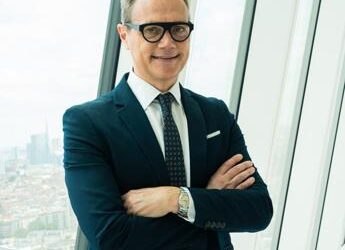 Intervista a Giampiero Savorelli, Amministratore Delegato di HP Italy: l’impatto dell’intelligenza artificiale nel riformare il mondo del lavoro e le pratiche sostenibili