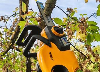 Motosega a batteria STIGA CS 100e: la recensione