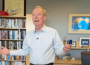 Microsoft, proteste a Redmond e irruzione nell’uffico del presidente: il video