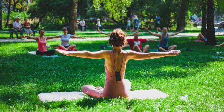 Stretching per la colonna: esercizi mirati per ogni tratto spinale