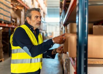 Cos’è il picking di magazzino e come organizzarlo in modo efficiente