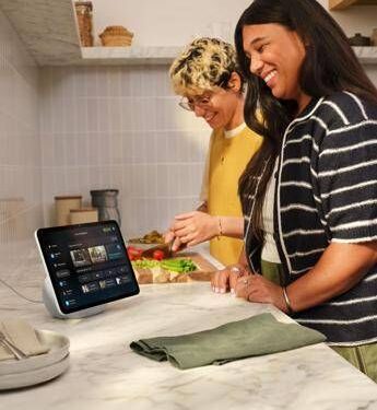 Alexa+ sbarca in Italia, ora esegue compiti complessi