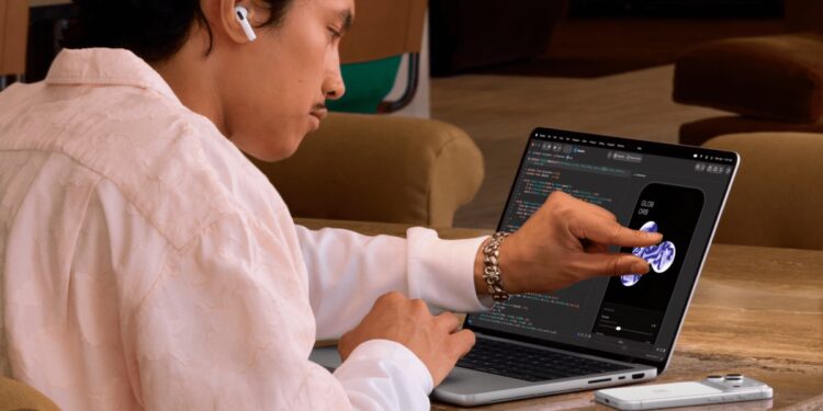 Apple presenta il nuovo MacBook Pro con schermo touch
