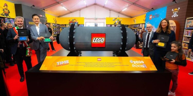 LEGO Italia inaugura a Lucca Comics & Games la Capsula del Tempo destinata al 2086