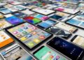 Smartphone, in tre mesi vendite giù del 20%: peggior risultato dal 2012